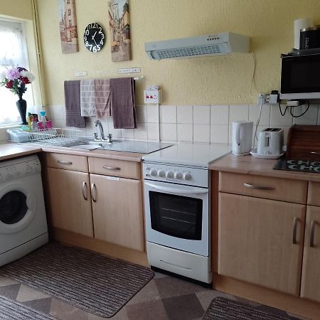 Super Single Room Cardiff Extérieur photo